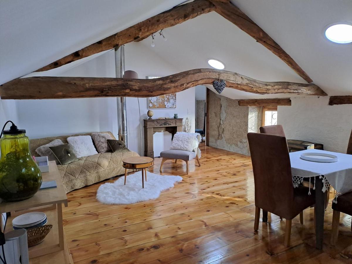 Bed and Breakfast Le Grenier Des Moineaux Font-Romeu-Odeillo-Via Exterior foto