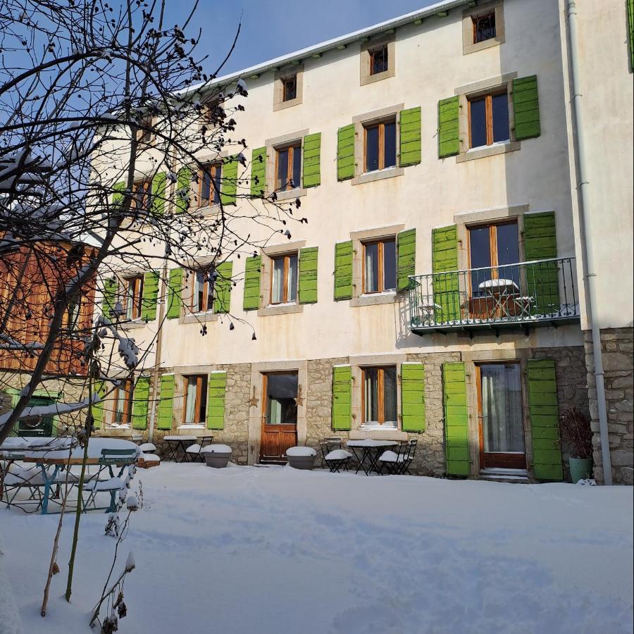Bed and Breakfast Le Grenier Des Moineaux Font-Romeu-Odeillo-Via Exterior foto