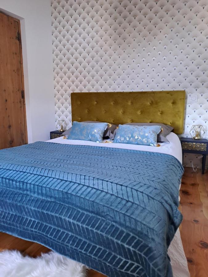 Bed and Breakfast Le Grenier Des Moineaux Font-Romeu-Odeillo-Via Exterior foto