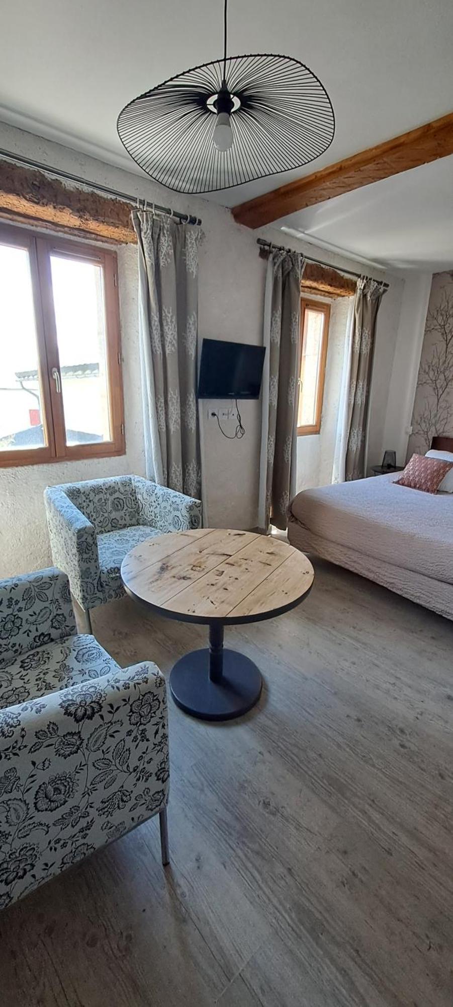 Bed and Breakfast Le Grenier Des Moineaux Font-Romeu-Odeillo-Via Zimmer foto