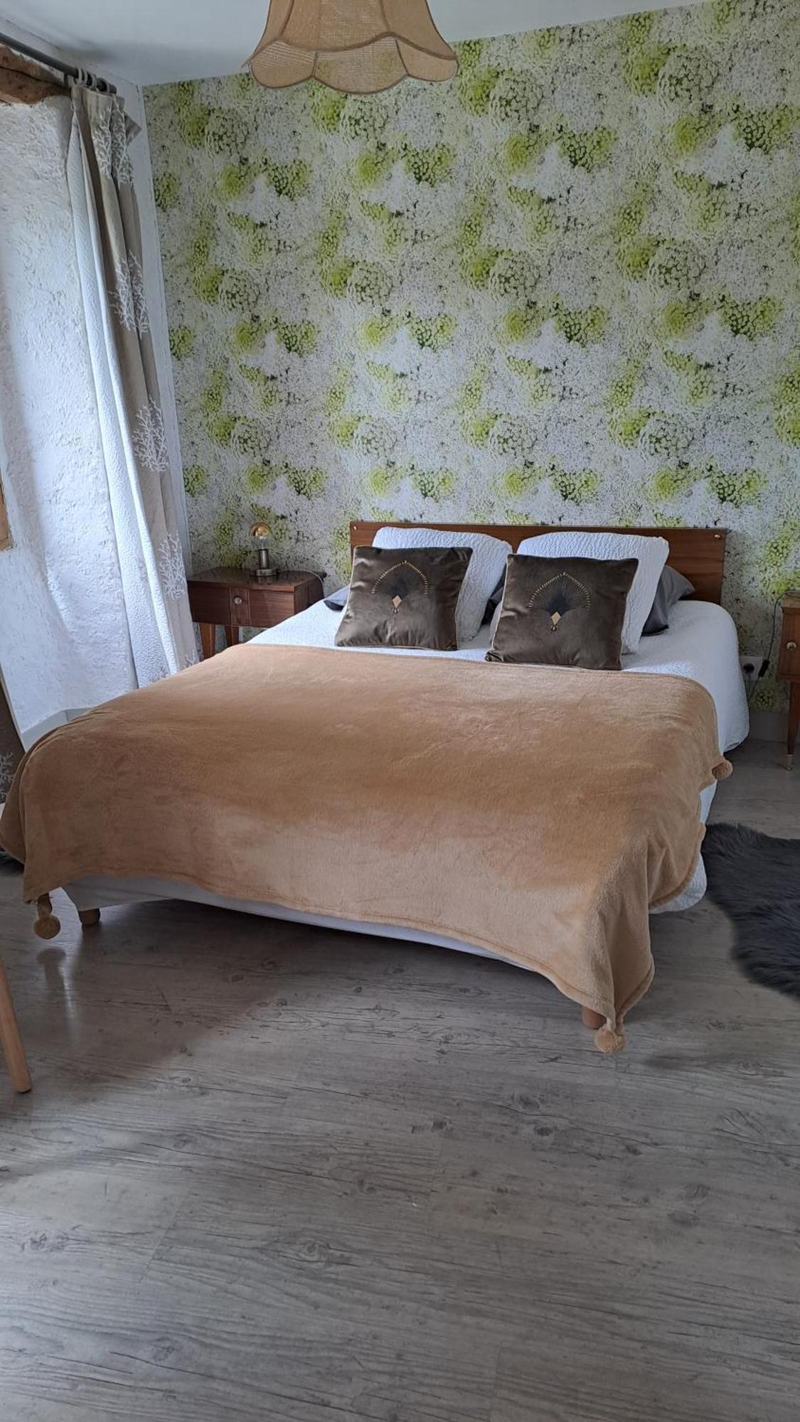 Bed and Breakfast Le Grenier Des Moineaux Font-Romeu-Odeillo-Via Exterior foto